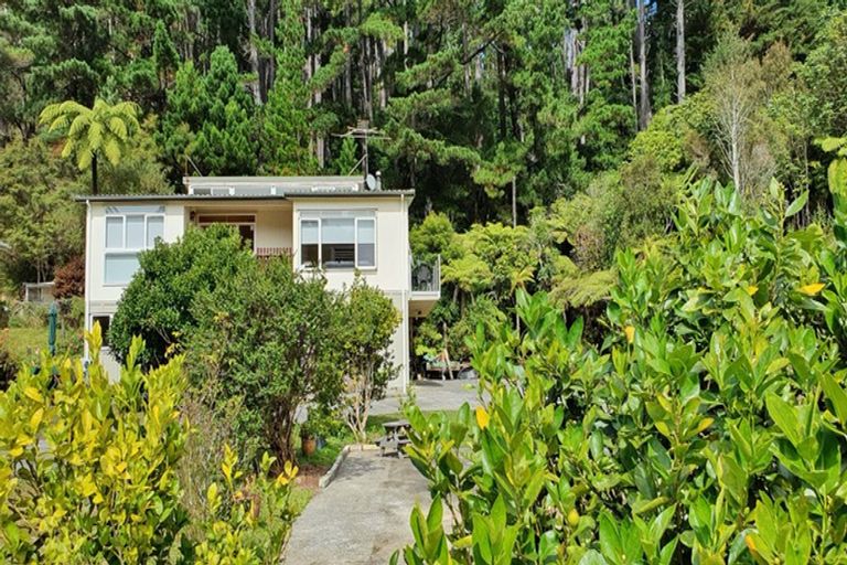Photo of property in 58 Kamahi Street, Stokes Valley, Lower Hutt, 5019