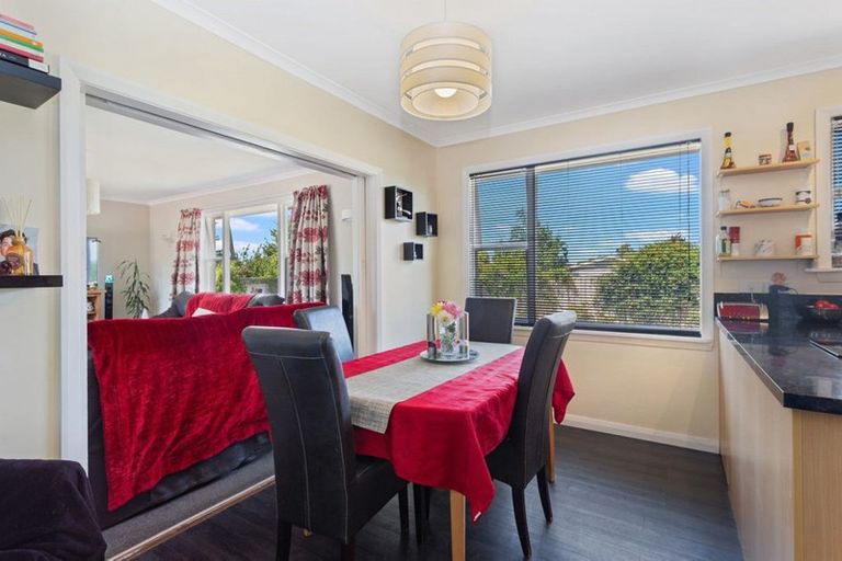 Photo of property in 27 Holmes Street, Darfield, 7510