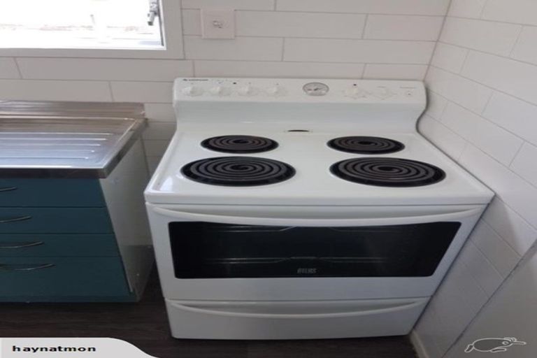 Photo of property in 8 Naumai Place, Spotswood, New Plymouth, 4310