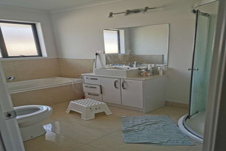 Photo of property in 8 Northbrook Glen, Flagstaff, Hamilton, 3210