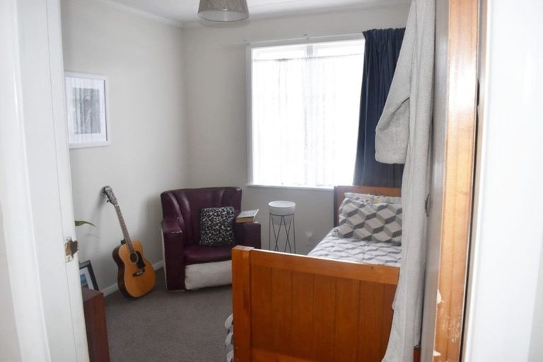 Photo of property in 75 Victoria Street, Carterton, 5713