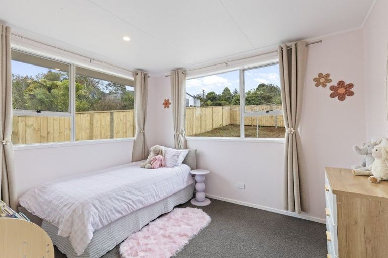Photo of property in 8 Newlyn Place, Welbourn, New Plymouth, 4312
