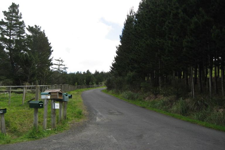 Photo of property in 169 Anzac Road, Waitakere, Auckland, 0816