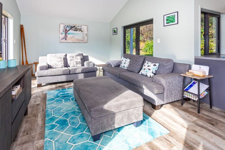 Photo of property in 50 Harbour View Road, Coromandel, 3581