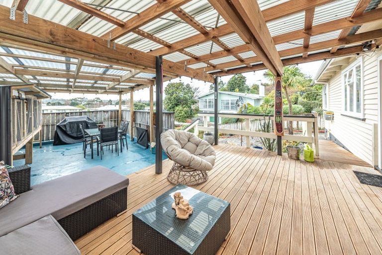 Photo of property in 17 Toi Street, Tawhero, Whanganui, 4501