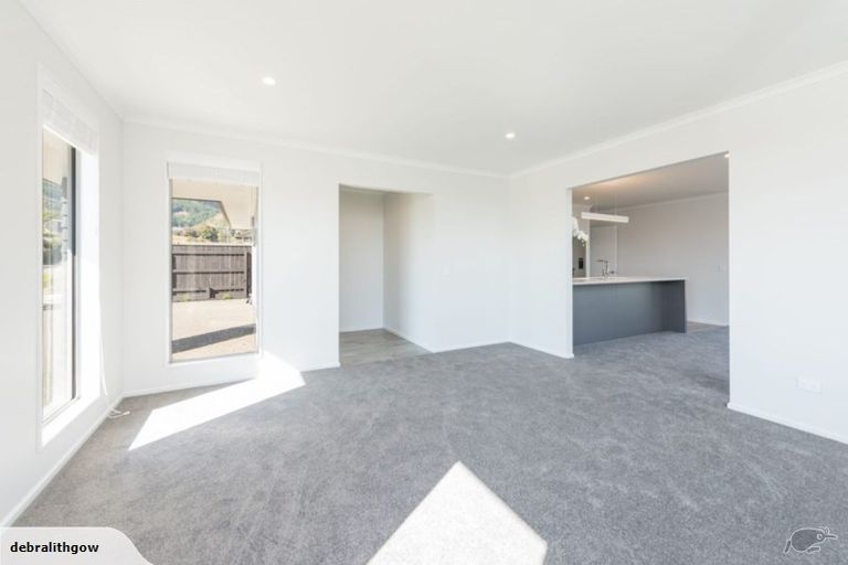 Photo of property in 18 Hart Road, Hauraki, Auckland, 0622