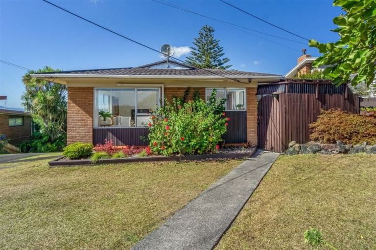 Photo of property in 1/104 Carlisle Road, Browns Bay, Auckland, 0632