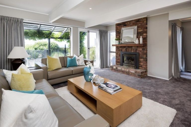 Photo of property in 9 Colleen Court, Cockle Bay, Auckland, 2014