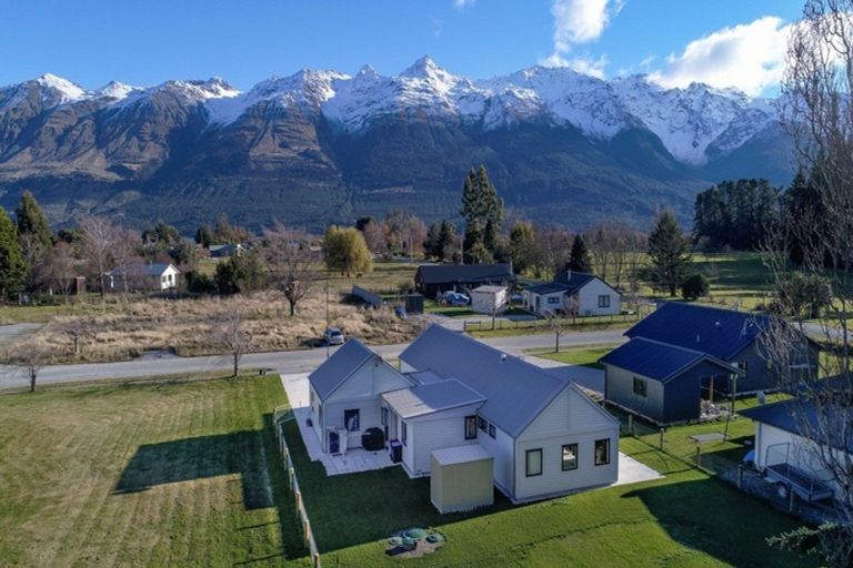 Photo of property in 3 Woodley Place, Glenorchy, 9372