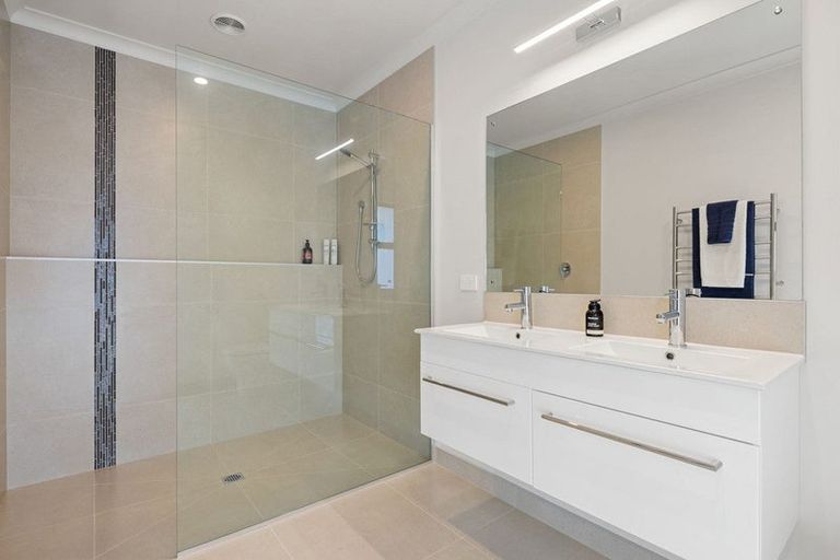 Photo of property in 44 Norfolk Drive, Cambridge, 3434