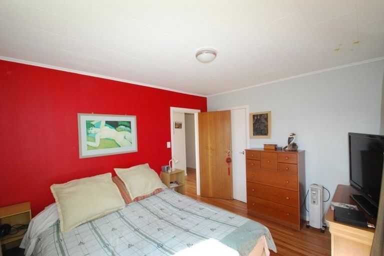 Photo of property in 62 Collier Avenue, Karori, Wellington, 6012