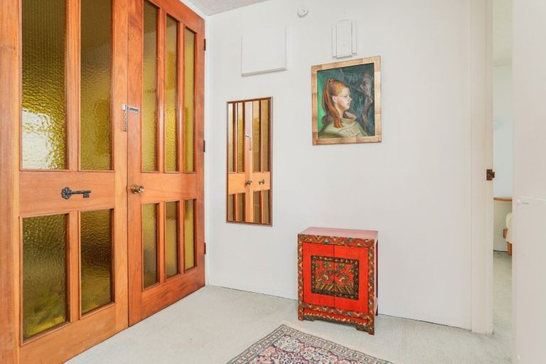 Photo of property in 8/25 Stanley Point Road, Stanley Point, Auckland, 0624