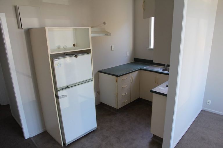 Photo of property in 108 Onepu Road, Lyall Bay, Wellington, 6022