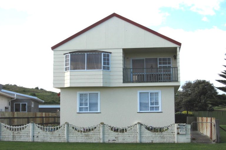 Photo of property in 156 Karaka Street, Castlecliff, Whanganui, 4501