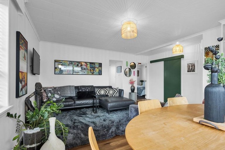 Photo of property in 3/10 Shortland Street, Lower Vogeltown, New Plymouth, 4310