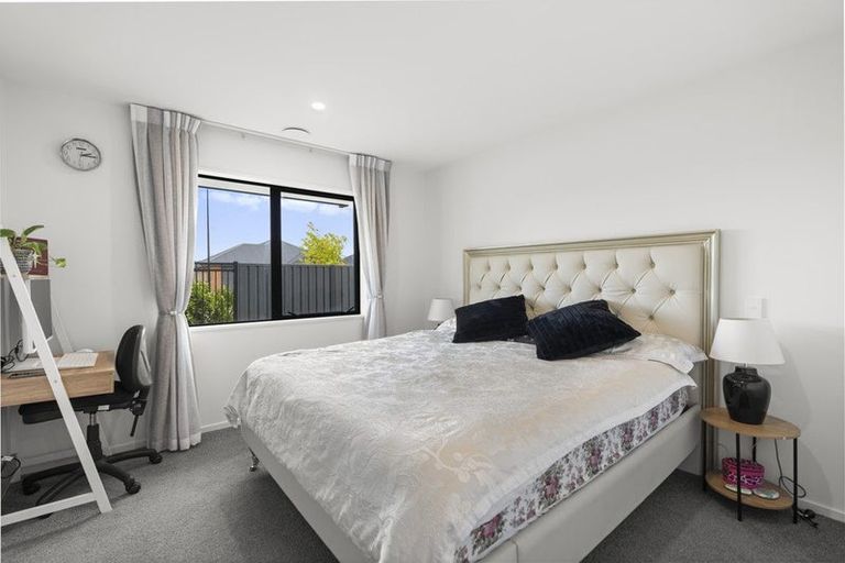 Photo of property in 100 Lenborough Drive, Rolleston, 7614