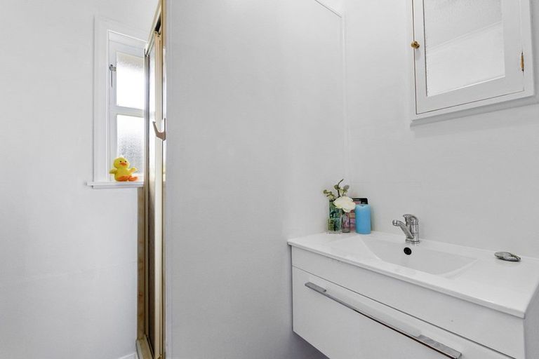 Photo of property in 2/12 Hildreth Street, Trentham, Upper Hutt, 5018