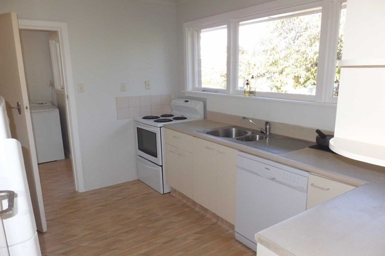 Photo of property in 2 Longmuir Street, Ilam, Christchurch, 8041