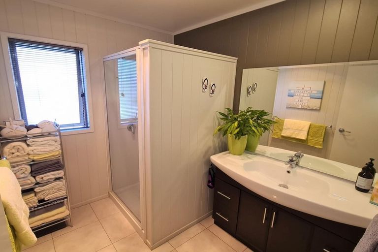 Photo of property in 111 Kelly Jade Avenue, Matarangi, Whitianga, 3592