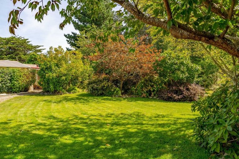 Photo of property in 24 South Featherston Road, South Featherston, Featherston, 5771