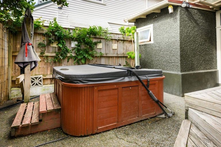 Photo of property in 3 Massey Street, Palmerston North, 4414