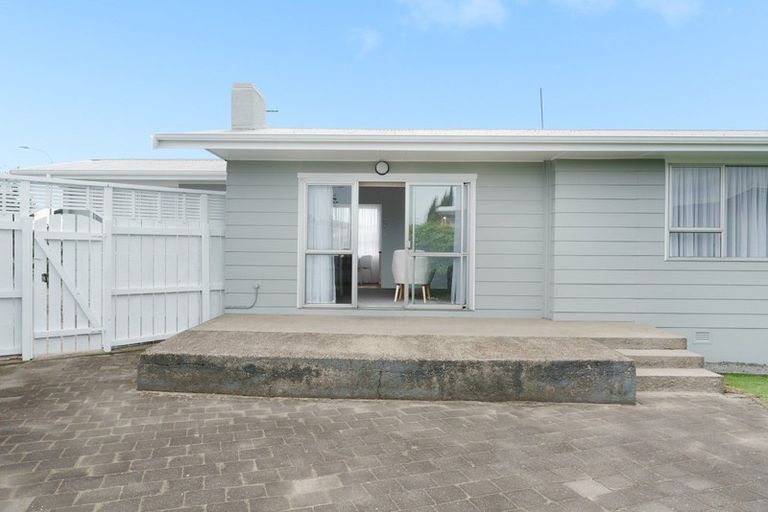 Photo of property in 14 Girven Road, Mount Maunganui, 3116