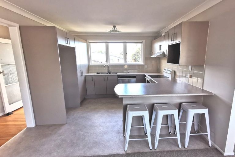 Photo of property in 141 Ennis Avenue, Pakuranga Heights, Auckland, 2010