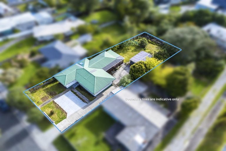 Photo of property in 37 Chorley Avenue, Massey, Auckland, 0614