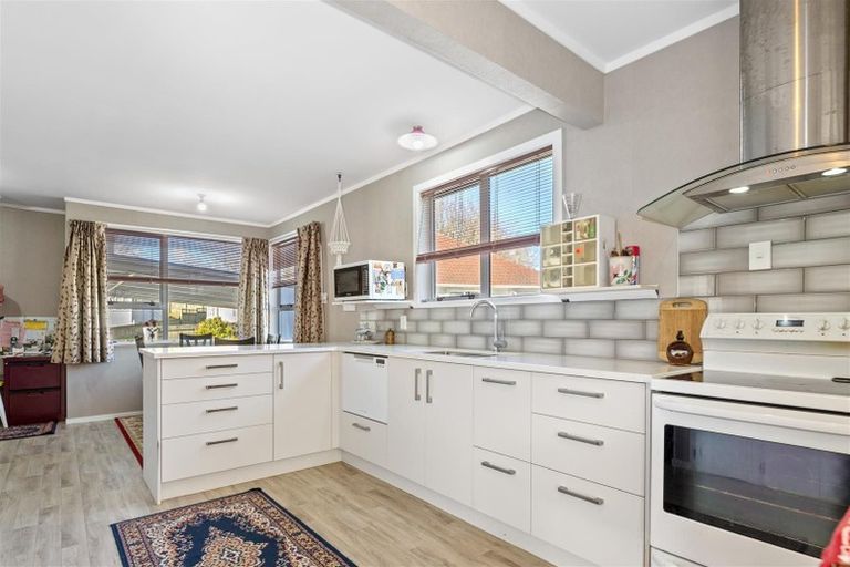 Photo of property in 32 Mahoe Street, Glenholme, Rotorua, 3010