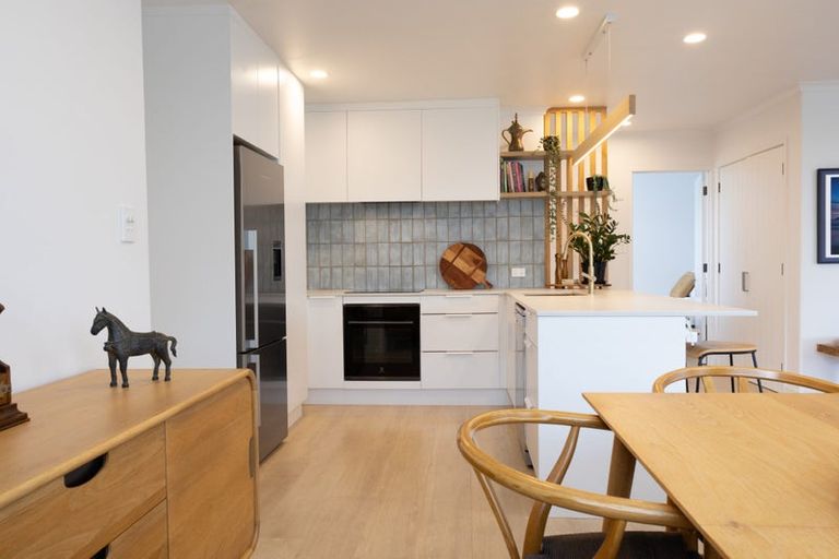 Photo of property in 5 Kihi Place, Ruakaka, 0116