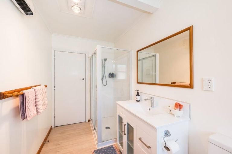 Photo of property in 1 Sunshine Avenue, Paraparaumu, 5032