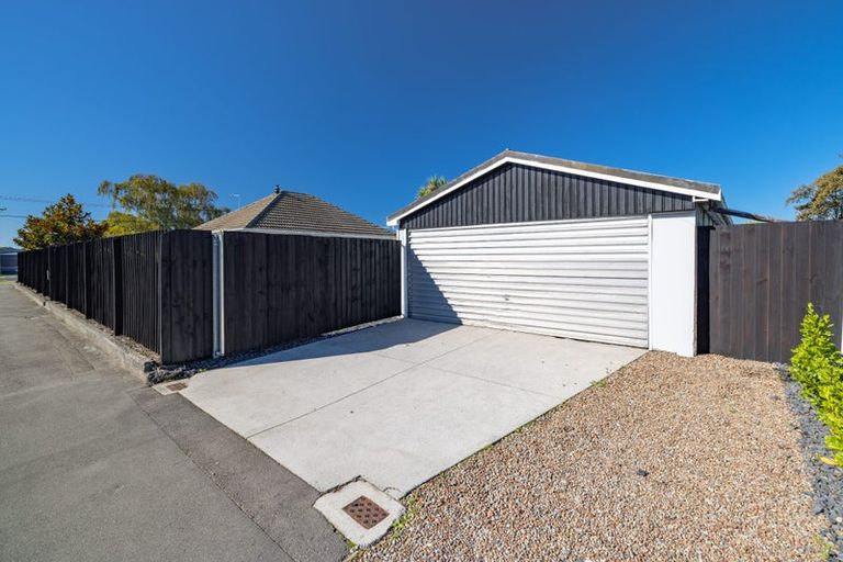 Photo of property in 2 Pembroke Street, Avondale, Christchurch, 8061