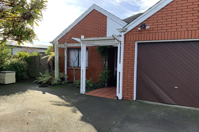 Photo of property in 22a Hamilton Avenue, Ilam, Christchurch, 8041