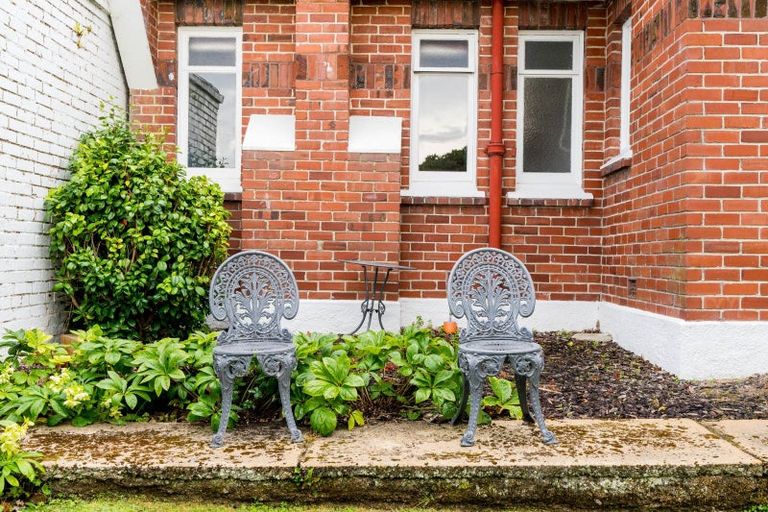 Photo of property in 5 Peel Street, Mornington, Dunedin, 9011