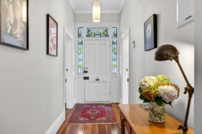 Photo of property in 51 Weld Street, Martinborough, 5711