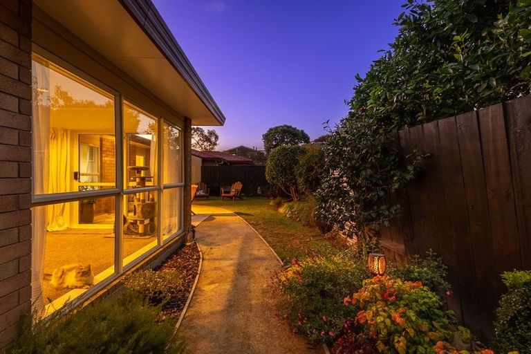 Photo of property in 5 Beachwater Grove, Paraparaumu Beach, Paraparaumu, 5032