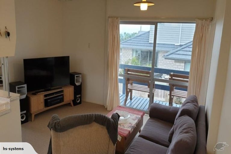 Photo of property in 44 Shakespear Road, Army Bay, Whangaparaoa, 0930