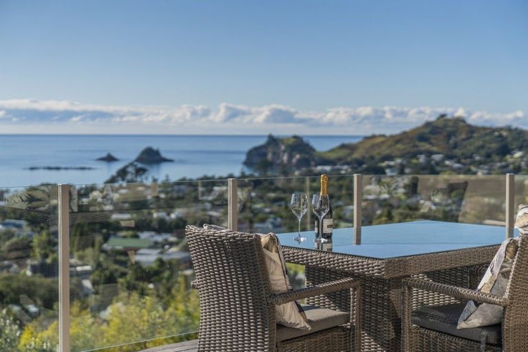 Photo of property in 10 Patricia Place, Hahei, Whitianga, 3591