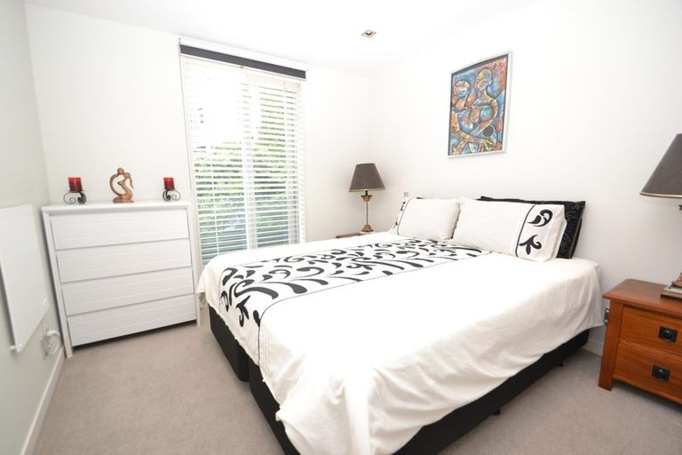 Photo of property in Piermont Apartments, 1f/82 Cable Street, Te Aro, Wellington, 6011