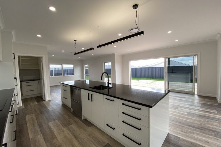 Photo of property in 8 Dinneen Close, Frimley, Hastings, 4120