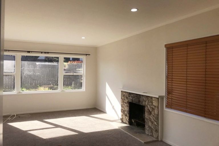 Photo of property in 7 Bentley Avenue, Glenfield, Auckland, 0629