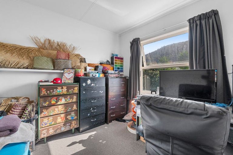 Photo of property in 2 Spencer Street, Western Heights, Rotorua, 3015