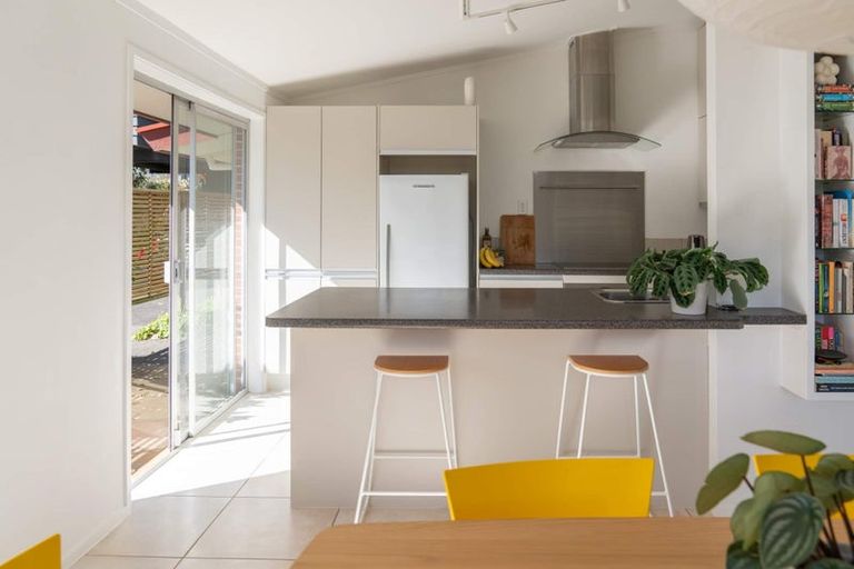 Photo of property in 1/24 Byron Avenue, Takapuna, Auckland, 0622