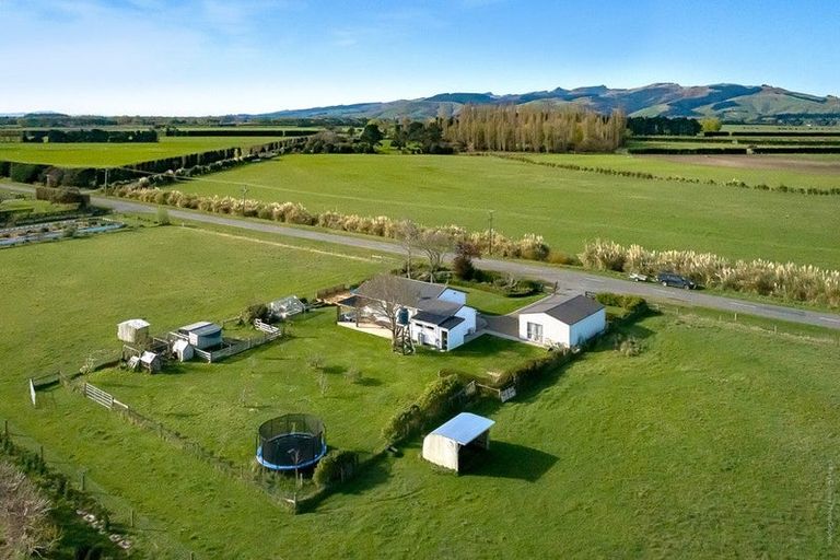Photo of property in 748 Hudsons Road, Motukarara, Christchurch, 7674