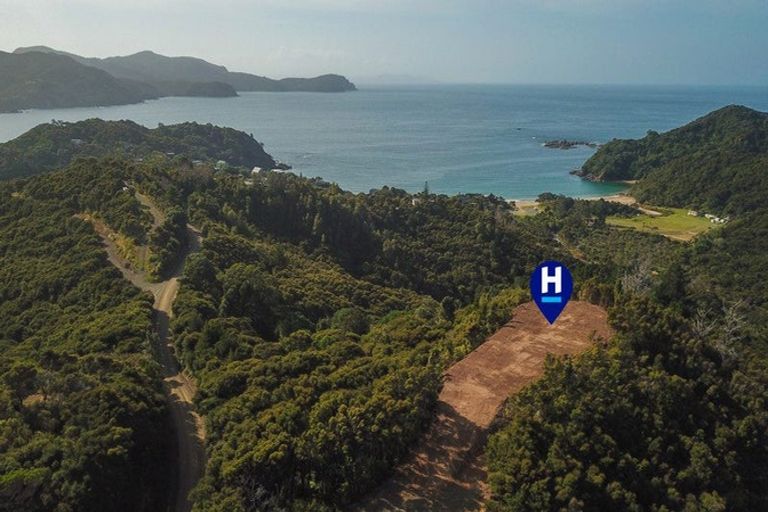 Photo of property in 896 Tuateawa Road, Waikawau, Coromandel, 3584