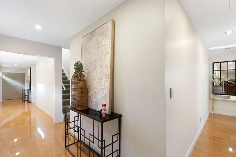 Photo of property in 8 Captain Edward Daniell Drive, Ngaio, Wellington, 6035