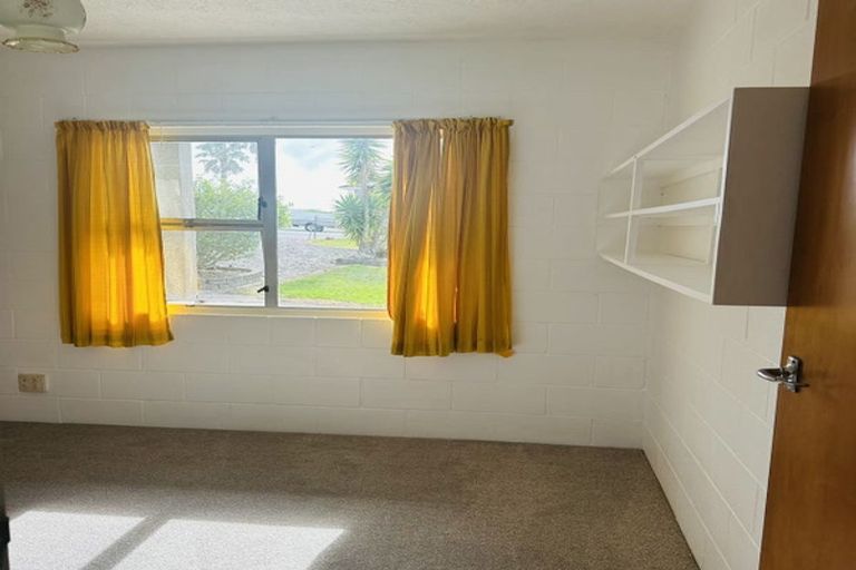 Photo of property in 17 Toroa Street, Torbay, Auckland, 0630