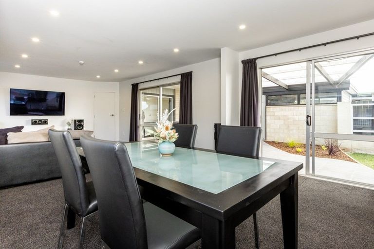 Photo of property in 11 Roskilda Crescent, Taradale, Napier, 4112