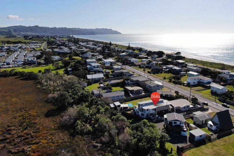 Photo of property in 264a Seaforth Road, Waihi Beach, 3611