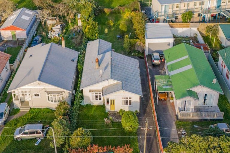 Photo of property in 154 Randwick Road, Moera, Lower Hutt, 5010